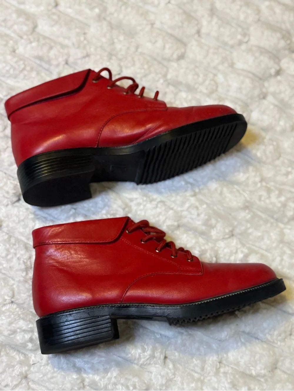 Vintage Danexx Red Lace-Up Booties Size 6.5 Retro Ankle Boots - Picture 10 of 13